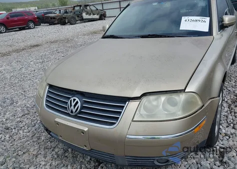 2001 Volkswagen Passat Gls from USA, damaged, VIN WVWPD63B41P206708